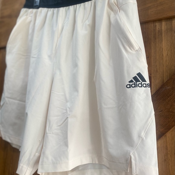 Adidas Man training shorts man activewear - Picture 3 of 5